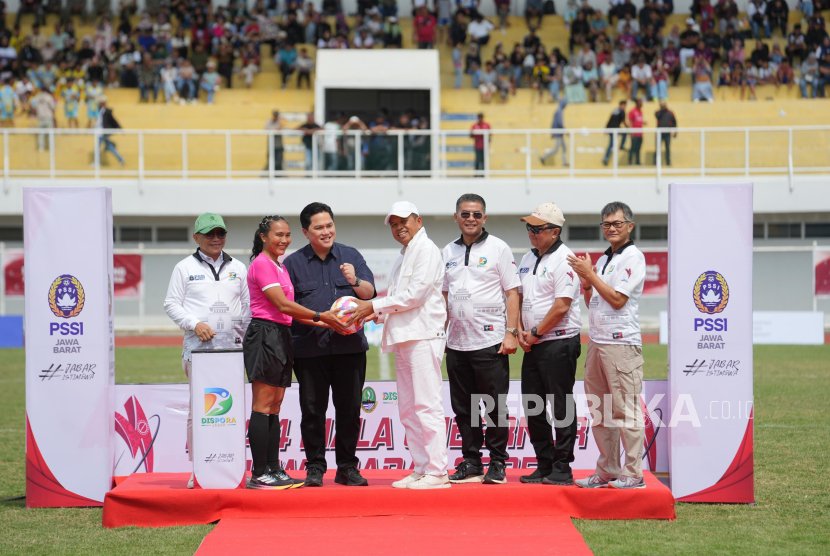 Erick Thohir dan KDM Kick Off Liga 4 Piala Gubernur Jawa Barat 2025 di Garut: Buka Talenta Daerah