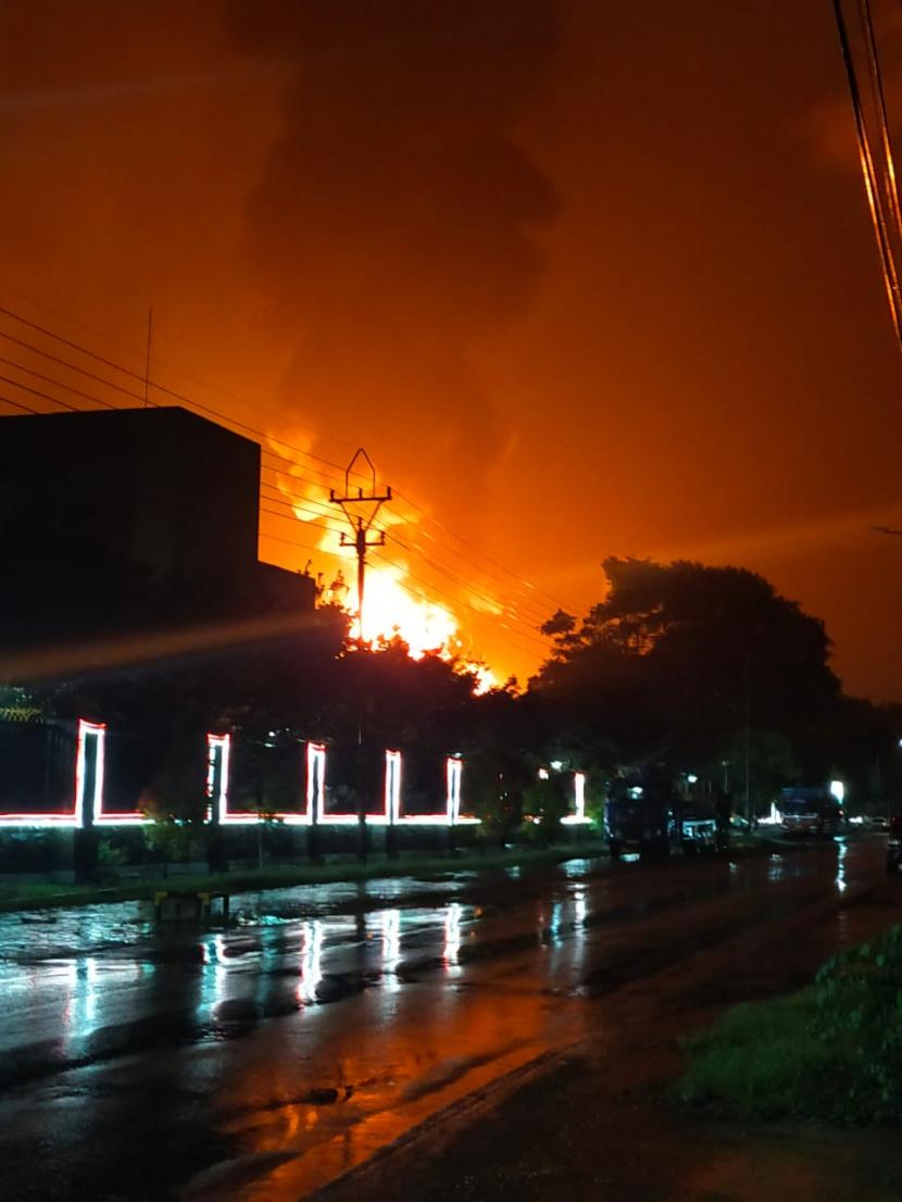Kebakaran kilang mintak Pertamina di Cilacap