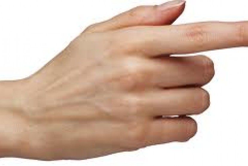 Kebiasaan menekuk jari berbahaya secara jangka panjang.