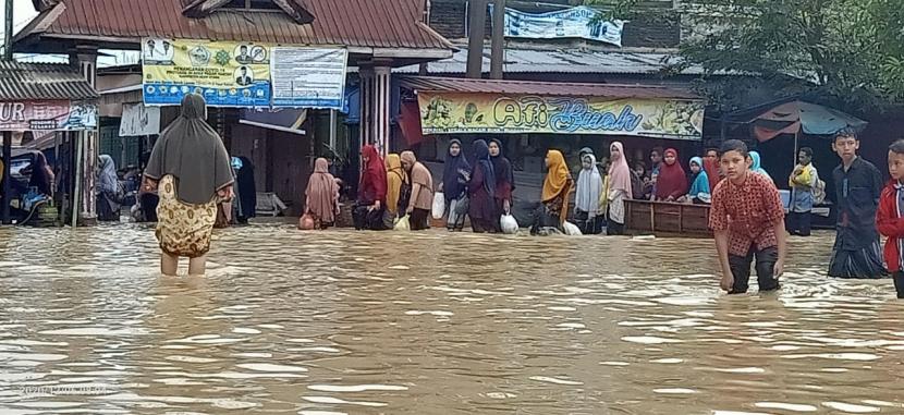 Kecamatan Matangkuli terdampak paling parah banjir di Aceh Utara.