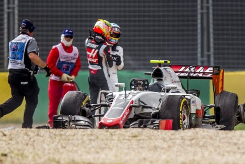 Kecelakaan antara Fernando Alonso dengan Esteban Gutierrez  