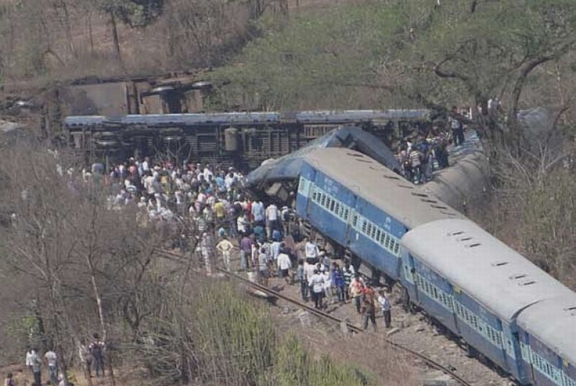 Kecelakaan kereta api di Distrik Raigad, India.