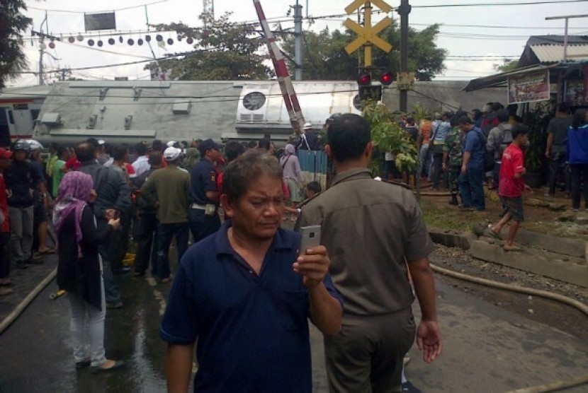 Kecelakaan KRL Vs truk tanki di Bintaro, Jakarta, Senin (9/12) 