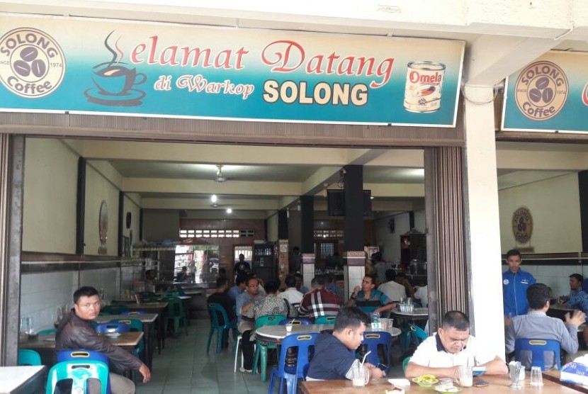 Kedai Kopi Solong di Aceh.