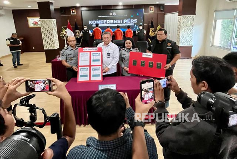 Keempat WNA asal Pakistan terjaring dalam patroli Imigrasi Jakarta Barat 