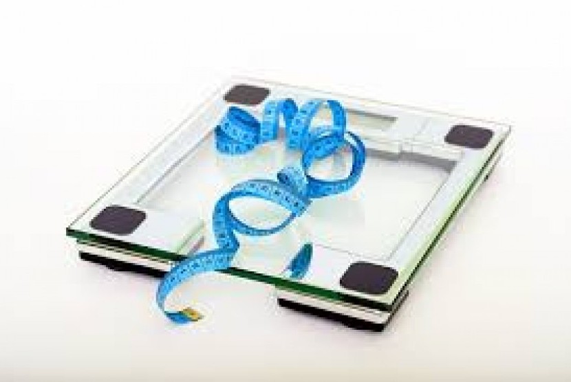 Kegemukan bukan semata urusan gen, kebiasaan hidup yang tidak sehat juga berkontribusi pada penambahan berat badan.
