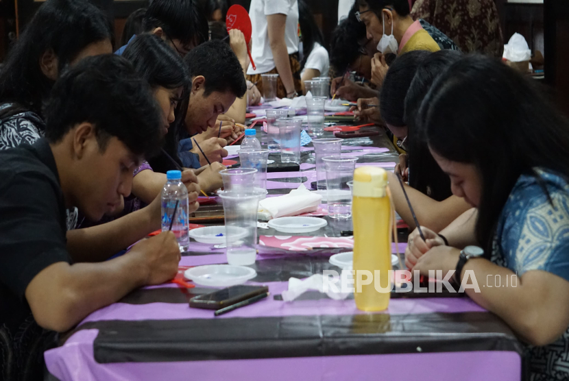 Kegiatan BanggaFest 2025 yang diselenggarakan oleh Universitas Katolik Indonesia (Unika) Atma Jaya pada 12-14 Juni 2025. Event tersebut menghadirkan berbagai kegaiatan kreatif dan edukatif.