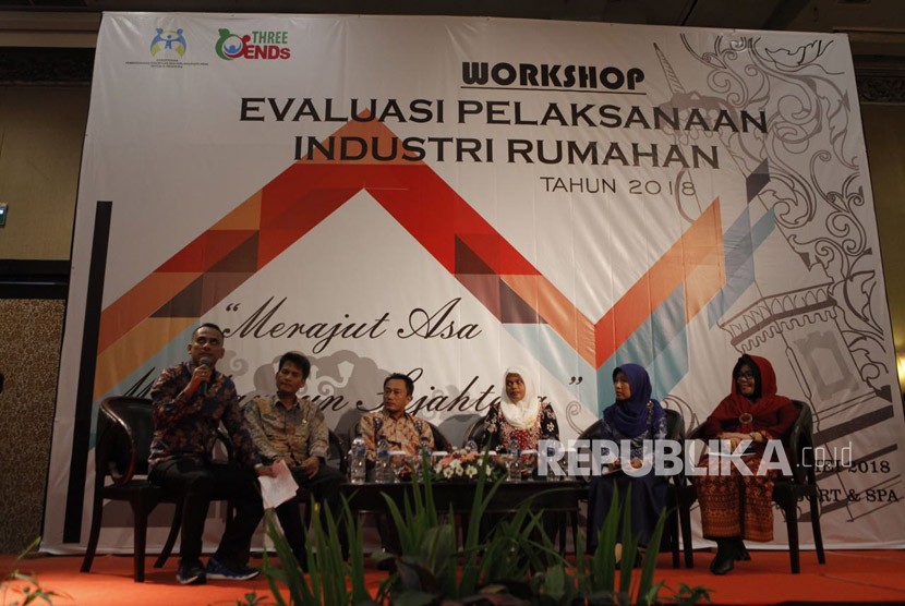 Kegiatan bertajuk Evaluasi Pelaksanaan Pengembangan Industri Rumahan di 21 Kabupaten/Kota di Yogyakarta, Kamis (3/5).