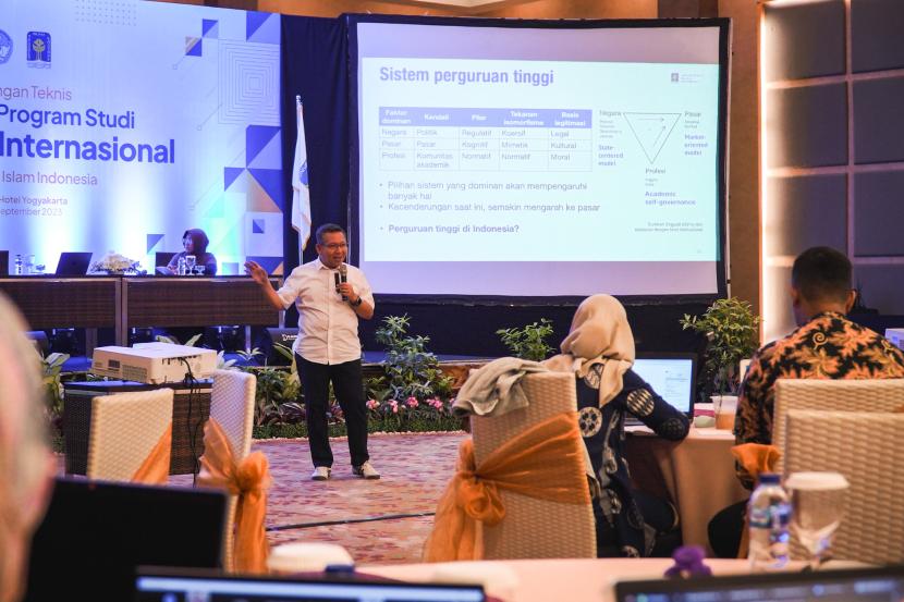 Kegiatan Bimtek Kurikulum Outcome-Based Education (OBE) dan Sistem Penjaminan Mutu Internal (SPMI) di Hotel Eastparc Yogyakarta, 22-23 September 2023.
