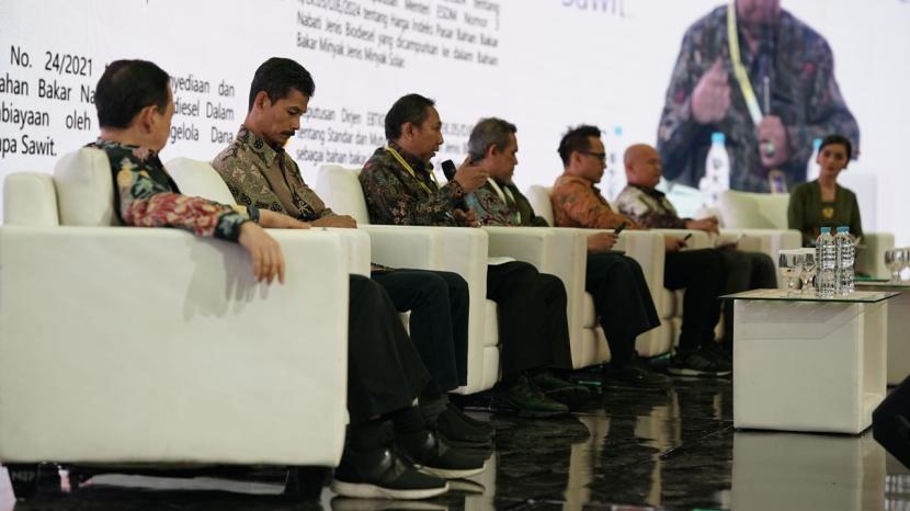 Perkebunan Topang Kebutuhan Pangan dan Energi Nasional