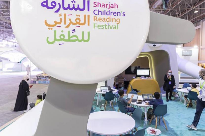 Kegiatan di Festival Membaca Anak Sharjah. 