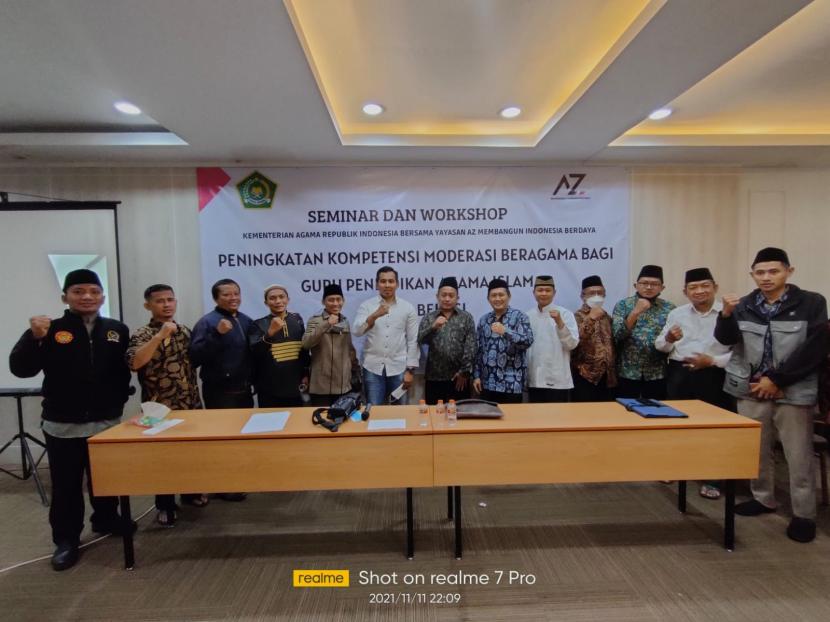 Kegiatan Diseminasi dan Workshop Moderasi Beragama kepada para Guru PAI yang digelar Direktorat PAI Dirjen Pendis Kemenag RI bekerja sama dengan Yayasan AZ Membangun Indonesia Berdaya di Kota Bekasi pada 10-12 November 2021 lalu.
