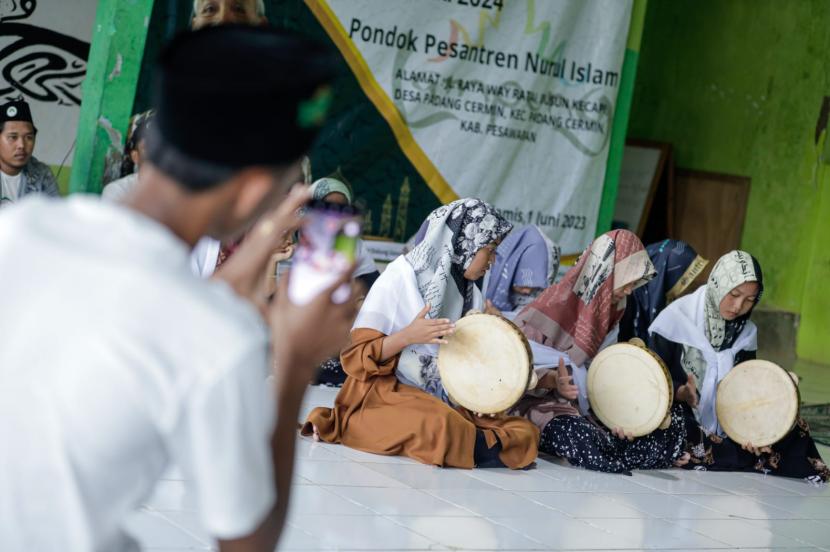 Kegiatan Festival Santri dan Doa Bersama di Pondok Pesantren Nurul Islam, Kabupaten Pesawaran, Lampung. 