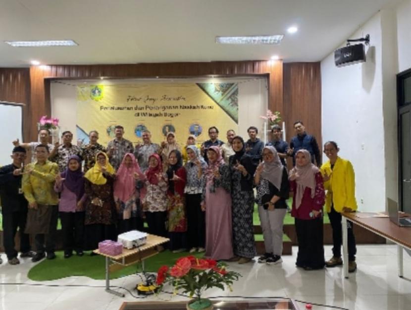 Kegiatan FGD di Dinas Arsip dan Perpustakaan Kabupaten Bogor