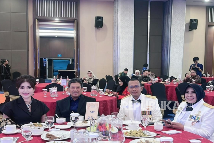 Prof. Deby Vinski Dorong Kolaborasi Global pada 2nd IMEDIC 2025