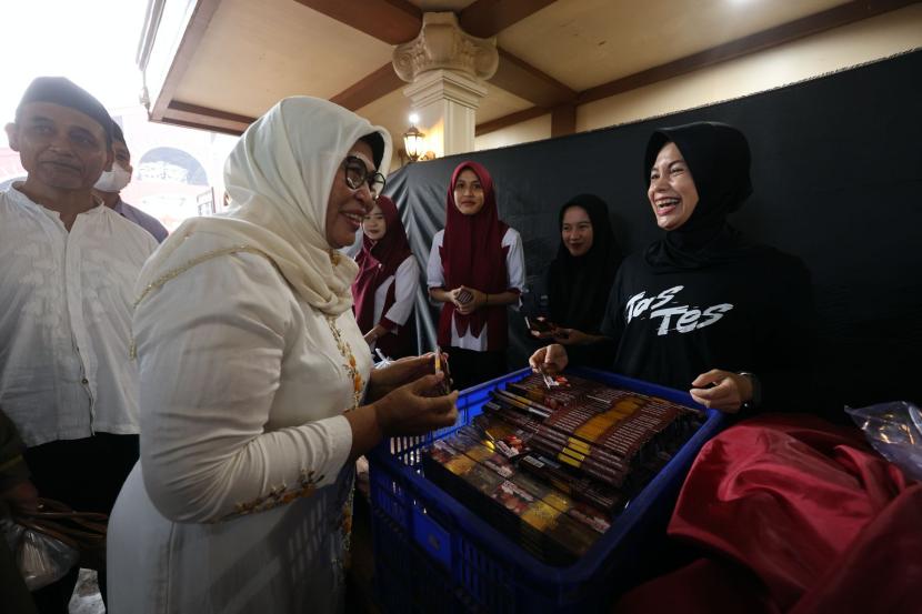 Kegiatan Kampung Coklat yang berada di Desa Plosorejo, Kademangan, Blitar, Jawa Timur, Sabtu (27/1/2024).