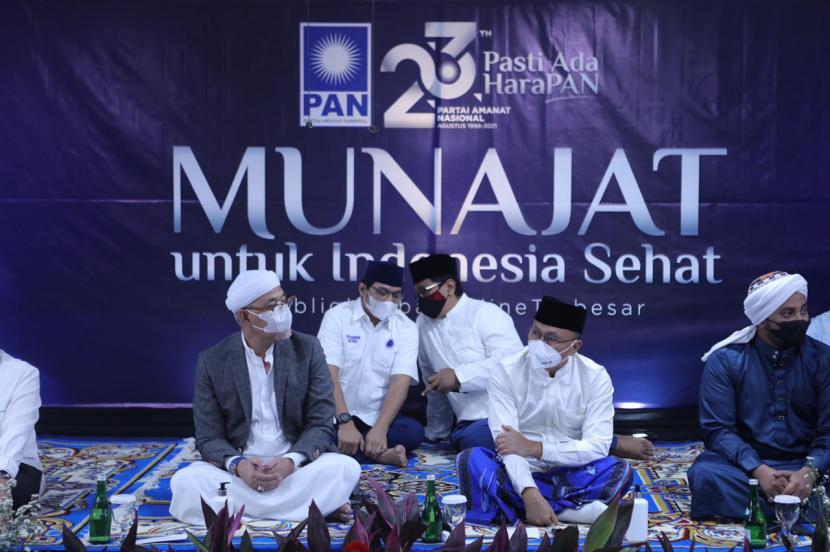 Kegiatan Munajat untuk Indonesia Sehat.