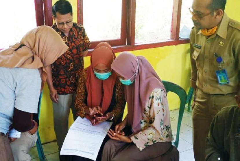 Kegiatan Pelatihan Literasi dan Edukasi Keuangan (PLEK) oleh Kementan dan IPDMIP berlanjut pada 14 - 17 September. PLEK berlangsung simultan pada 27 kabupaten di 11 provinsi, termasuk Kabupaten Bima di Provinsi Nusa Tenggara Barat.