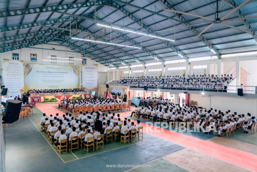 Konsistensi Pendidikan Darunnajah di Tengah Arus Perubahan Zaman