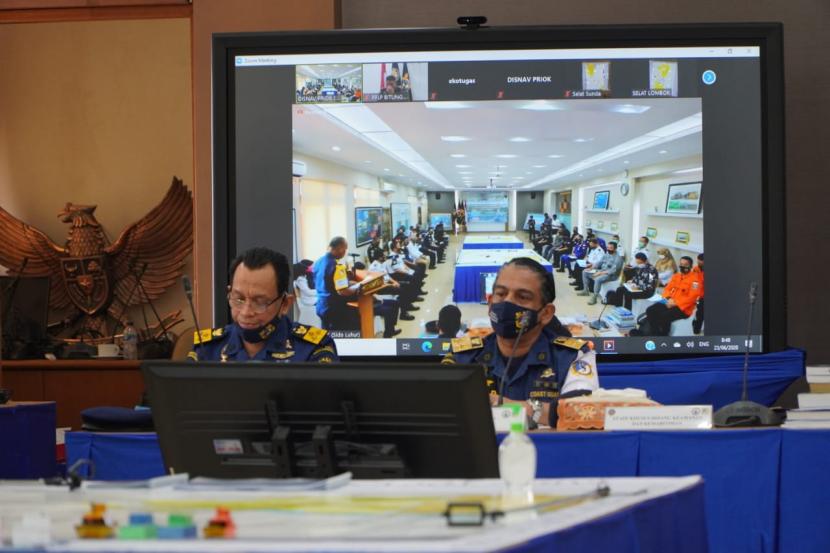 Kegiatan Table Top Exercise yang digelar Kemenhub hari ini (23/6) di Kantor Distrik Navigasi Kelas I Tanjung Priok yang melibatkan berbagai instansi terkait.