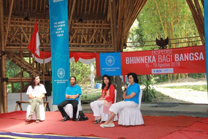 Kegiatan talkshow yang dilakukan OBI bersama BCA