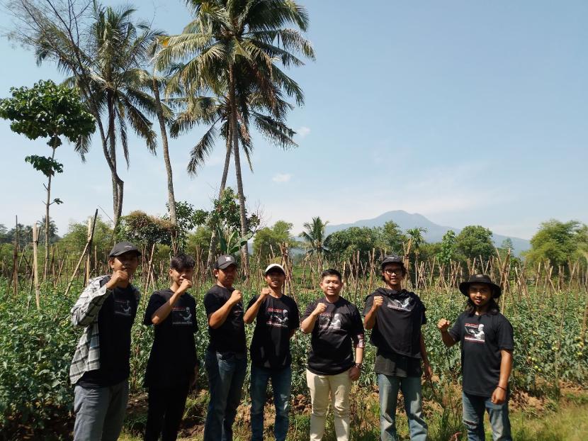kegiatan Workshop Petani Milenial di Era Digital bersama para pemuda yang ada di Sumedang, Jawa Barat.
