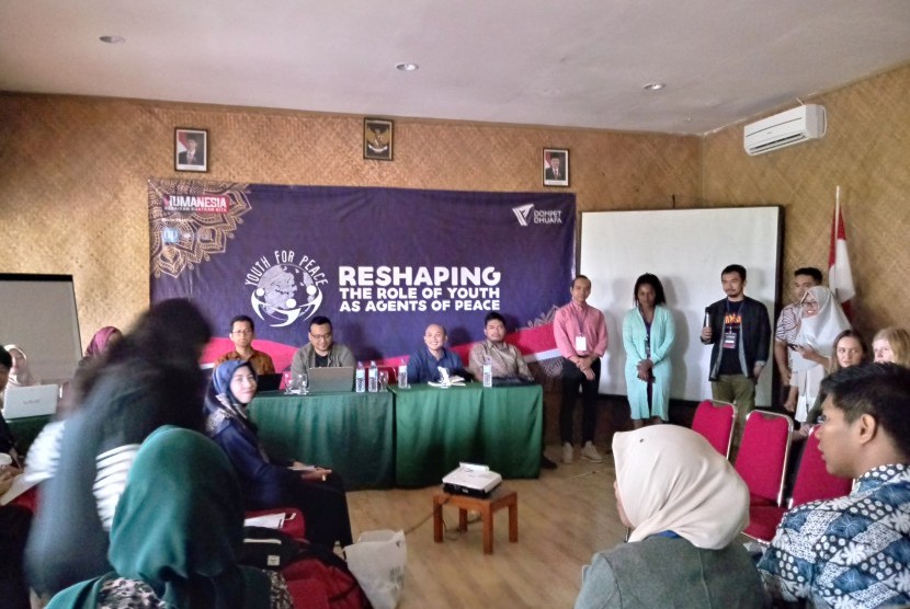  Kegiatan  Youth for Peace Camp - Strategi Alliance and Advocacy of Dompet Dhuafa, yang diikuti peserta berbagai negara, berlangsung di Sambi Resort, Pakem, Kaliurang, Sleman, DIY.