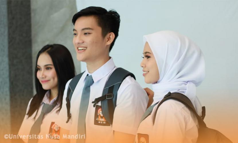 Kehadiran metaverse, menjadi tantangan baru di berbagai aspek kehidupan masyarakat tak terkecuali dunia pendidikan. Universitas Nusa Mandiri (UNM) menjawab tantangan perkembangan yang kian pesat ini, dengan menghadirkan Mandiri Digital Universe (MDU). MDU resmi diluncurkan pada Selasa 22 Februari 2022.