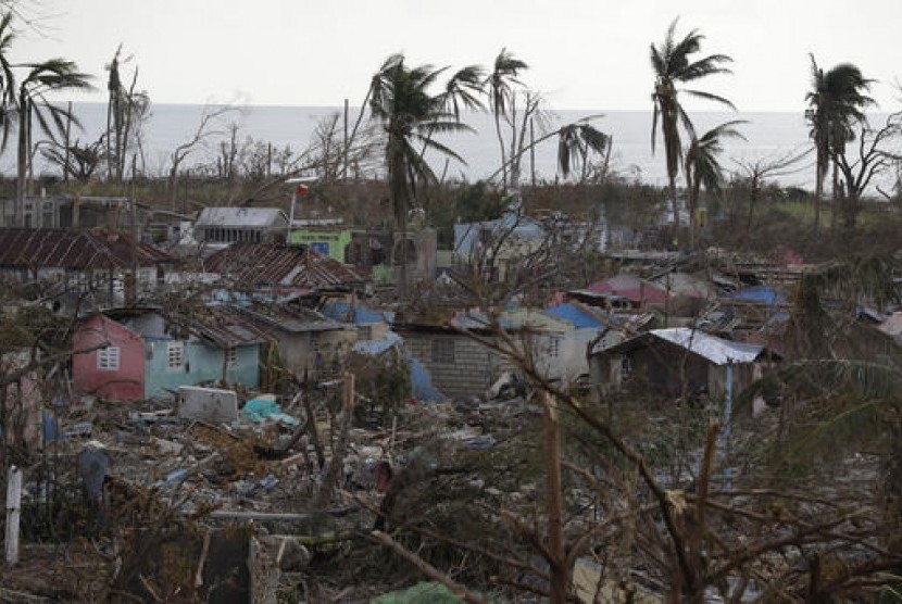 Kehancuran di lingkungan nelayan Port Salut, Haiti, Ahad, 9 Oktober 2016, hampir sepekan setelah Badai Matthew menerjang.