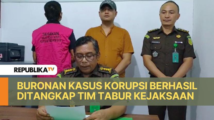 Kejaksaan Tinggi Papua Barat, Manokwari berhasil mengamankan buronan yang masuk dalam Daftar Pencarian Orang (DPO) asal Kejaksaan Negeri Teluk Bintuni, Marthinus Senopadang.