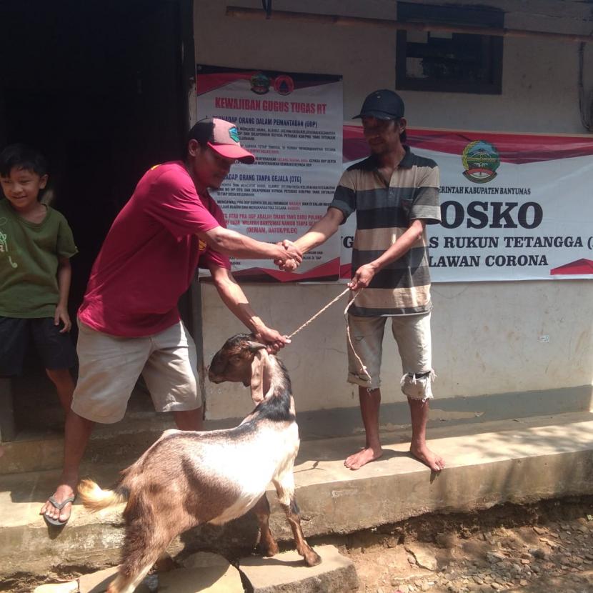 Kelompok tani ternak Mindajaya merupakan bentuk pemberdayaan yang , di inisiasi oleh Rumah Zakat sejak 2018. Kabar baiknya, pada bulan Juli lalu kelompok ini berhasil menjual sebanyak 50 ekor domba dengan rentang harga antara Rp 2 juta hingga Rp 3,5 juta.