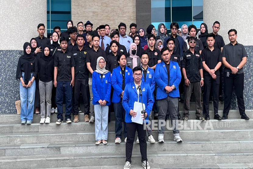 Keluarga Mahasiswa Fakultas Hukum Universitas Islam Indonesia (UII), Senin (26/5/2025).