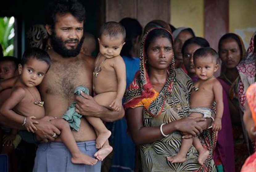 Keluarga Muslim yang menjadi korban kekerasan etnik di kamp pengungsi Desa Bhot Gaon, Kokrajhar, Assam, India.