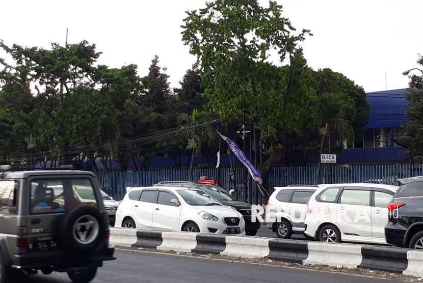 Kemacaten arus balik dari Malang ke Surabaya terjadi di titik Persimpangan Karanglo, Selasa (19/6).