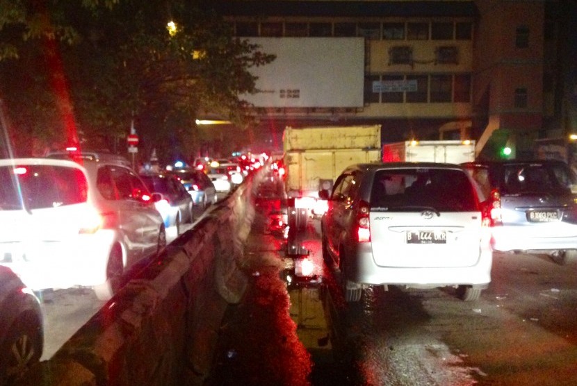 Kemacetan di Cipulir