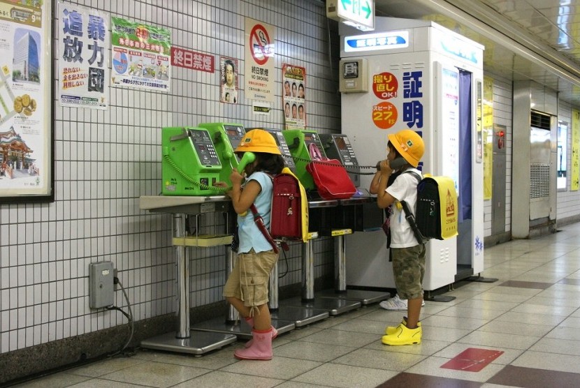 Kemandiria menjadi poin paling menonjol dari anak-anak Jepang, mereka sedari di perut sudah dikenalkan konsep mandiri oleh ibunya.