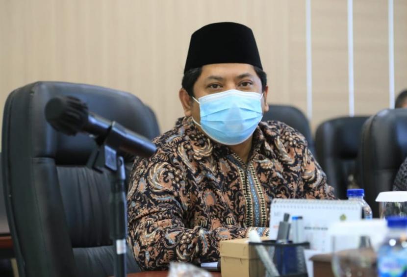  Kemenag Cabut Izin Operasional Pesantren Manarul Huda Antapani Bandung. Foto: Dirjen Pendidikan Islam M Ali Ramdhani