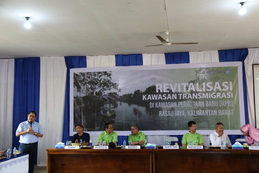 Kemendes PDTT dukung mahasiswa UGM ikuti KKN tematik.