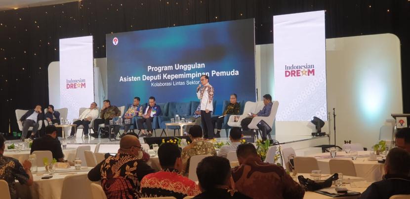 Kemenpora menggelar rapat koordinasi untuk pelaksanaan program pelayanan kepemudaan dalam rangka peningkatan Indeks Pembangunan Pemuda (IPP) . 