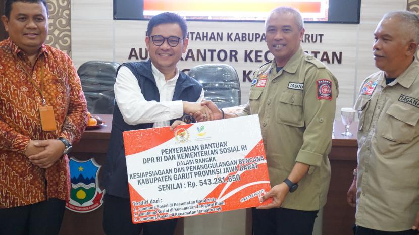 Kemensos meresmikan lumbung sosial di Kecamatan Garut Kota, Sabtu (13/8/2022). 