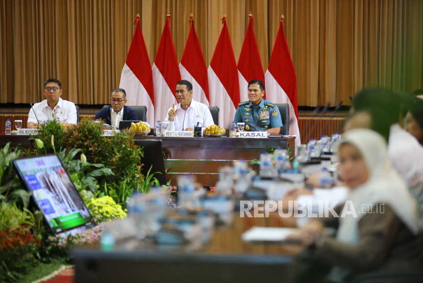 Kementan bermitra dengan Kemendikti Saintek untuk menekan impor komoditas pangan strategis.