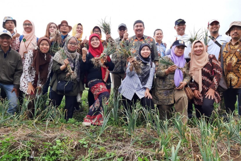 Kementan gelar pelatihan petugas verifikasi bawang putih nasional di Tegal.