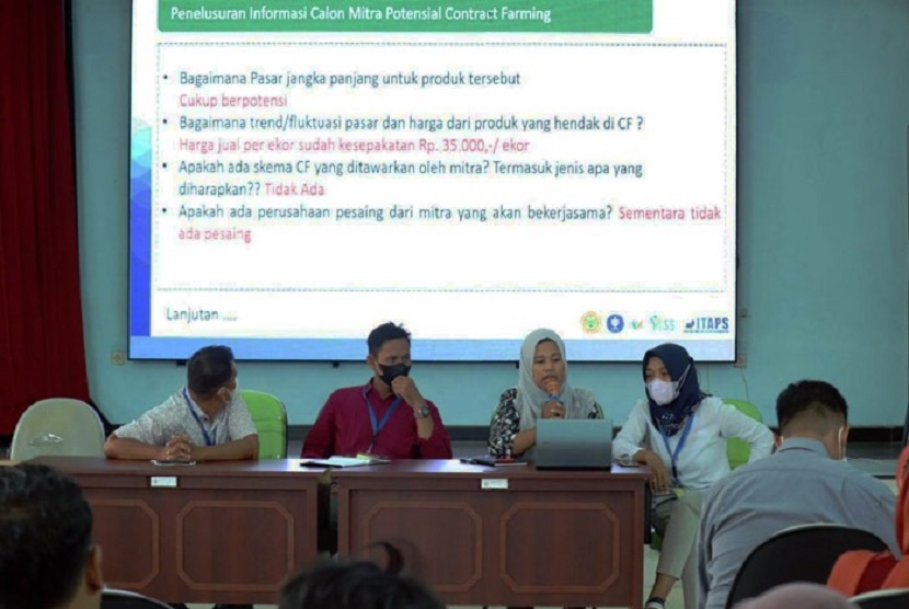 Kementan, National Programme Management Unit (NPMU) bersinergi dengan  Institut Pertanian Bogor [IPB] melakukan pelatihan ToT Contract Farming bagi staff BDSP, Fasilitator Muda, Dosen dan Guru di SMK-PP Negeri Banjarbaru selaku Provincial Project Implementation Unit (PPIU) Kalimantan Selatan.