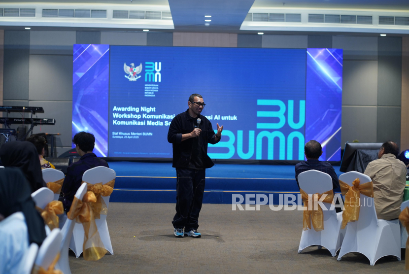 Kementerian Badan Usaha Milik Negara (BUMN) menyelenggarakan Workshop Komunikasi Melalui Media Sosial dengan Optimasi AI.