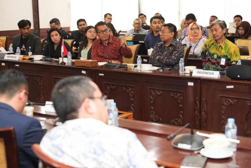 Kementerian Desa, Pembangunan Daerah Tertinggal dan Transmigrasi (Kemendes PDTT) bersama dengan Selangor State of Government melakukan Business Matching di Kantor Kemendes PDTT, Jakarta, Jumat (14/2). 