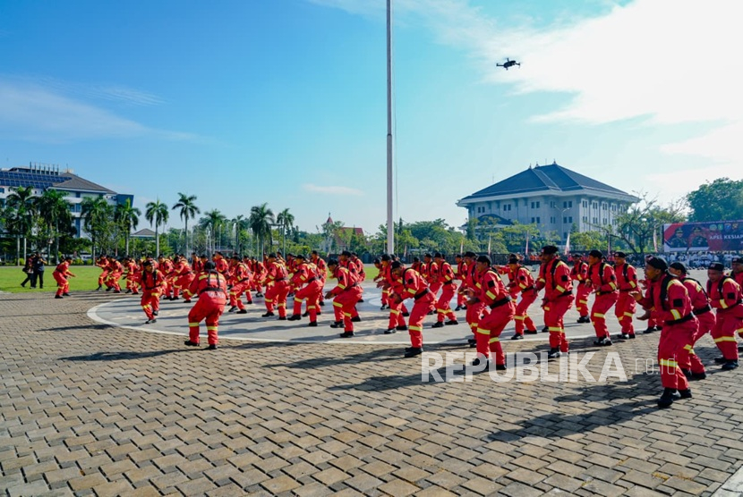 Kementerian Kehutanan memperkuat peran dan kelembagaan Manggala Agni sebagai garda terdepan pengendalian kebakaran hutan dan lahan (karhutla). Langkah ini merupakan bagian integral strategi besar pengendalian karhutla untuk menjaga kelestarian hutan Indonesia.