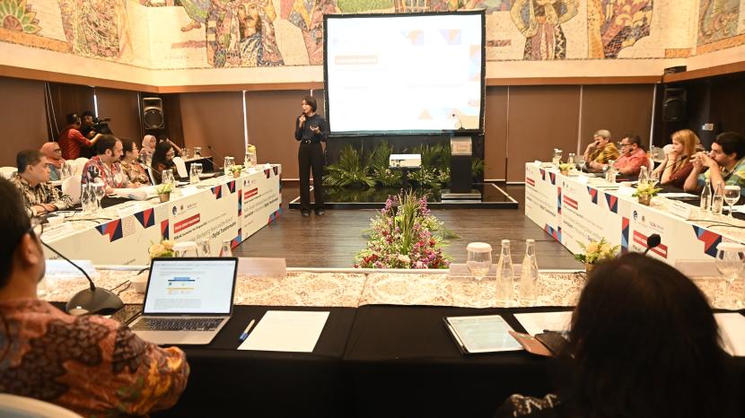 Kementerian Komunikasi dan Informatika menggelar Focus Group Discussion dengan tema Policies Parallel: Reshape News and Role of Journalism in Respond to Digital Transformation di Hotel Indonesia Kempinski, Senin (30/10).