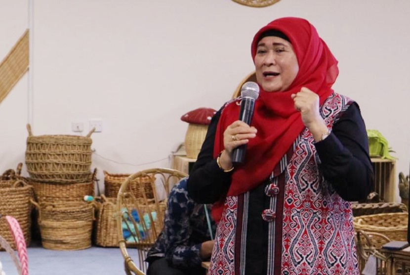 Kementerian Koperasi dan UKM (Kemenkop) fokus memperkuat kesiapan Sumber Daya Manusia (SDM) di Aceh guna mendukung program prioritas tahun ini yakni Rumah Produksi Bersama (RPB) UMKM. Hal itu sebagai aktivitas utama dalam pengelolaan secara terpadu Usaha Mikro Kecil Menengah (UMKM) komoditi Nilam.