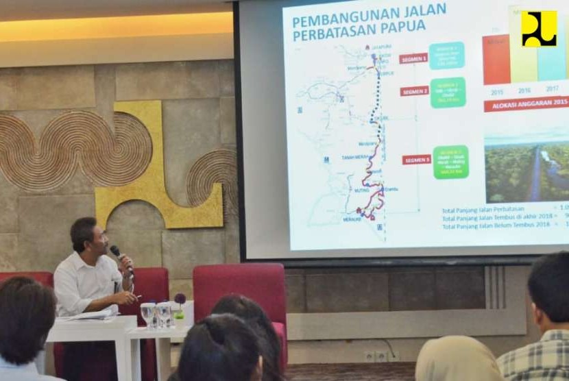 Kementerian Pekerjaan Umum dan Perumahan Rakyat (PUPR) memprioritaskan pembangunan di kawasan perbatasan di Kalimantan, Nusa Tenggara Timur (NTT), dan Papua