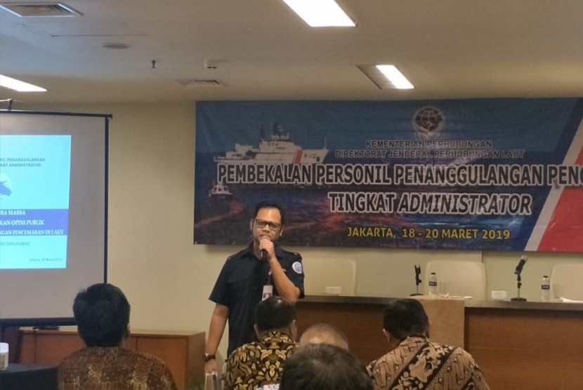 Kementerian Perhubungan cq Direktorat Jenderal Perhubungan Laut menginisiasi penyelenggaraan kegiatan Pembekalan Personil Penanggulangan Pencemaran Tingkat Administrator yang dilaksanakan pada tanggal 18 hingga 23 Maret 2019 di Jakarta.